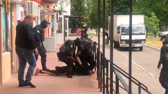 Поджог прокуратуры в Каховке: подозреваемого задержали