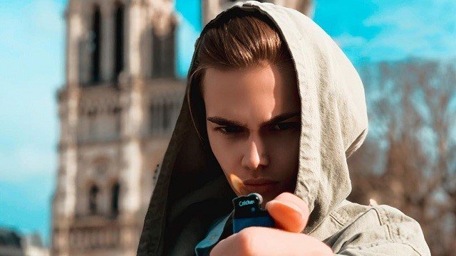 Зірку Дом-2 Микиту Турчина жорстоко побили в Москві (18+)