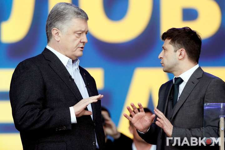 У 2019-му «системний» Порошенко програв «несистемному» Зеленському. Але народ знову не задоволений…