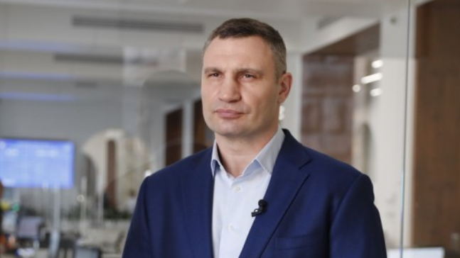 Вибори в Києві 2020: яку агітаційну тактику обрали Кличко, Верещук, Притула та інші